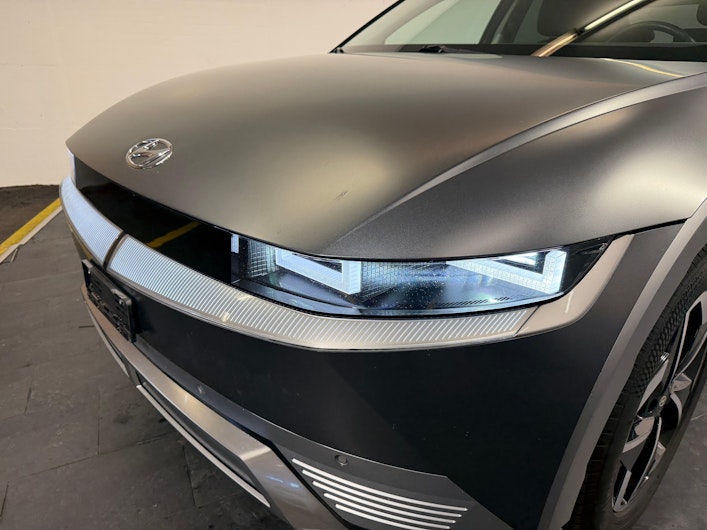 Vehicle image HYUNDAI IONIQ 5