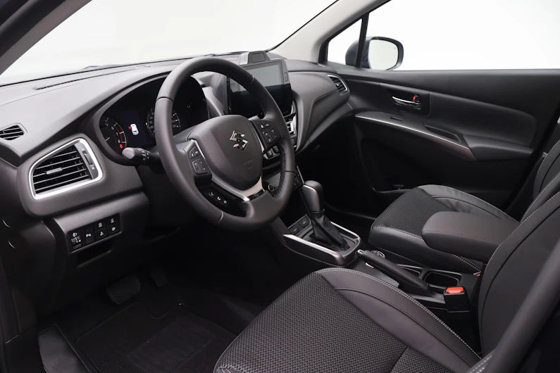 image du véhicule SUZUKI S-CROSS