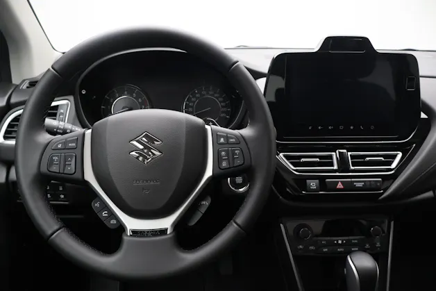 Suzuki S-Cross 1.4 T Sakura Top Hybrid 4x4