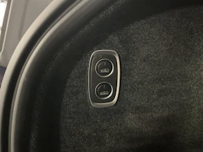 https://vehicle.imgix.net/4179166/176bb4d8-c8ee-4ab4-a916-8d3099d9bd78.jpg