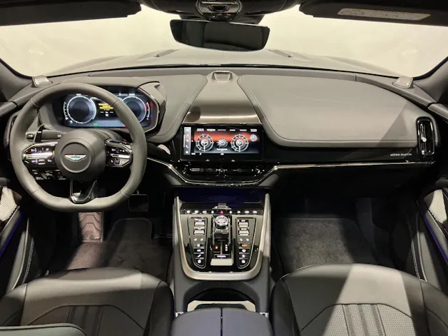 ASTON MARTIN DBX 707 4.0 V8 Bi-Turbo