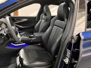 https://vehicle.imgix.net/4179166/399f2de9-8437-4ec1-9de8-20a6df5f41f9.jpg