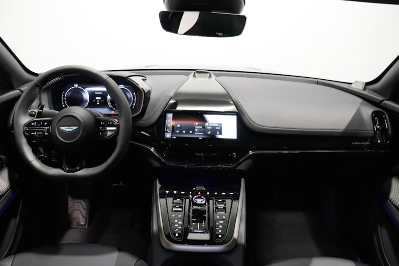 Vehicle image ASTON MARTIN DBX