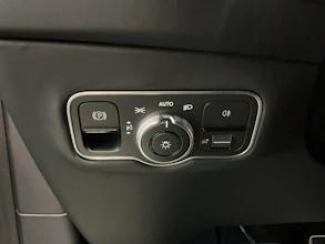 https://vehicle.imgix.net/4179166/f68181ce-b44f-4b26-af4d-16304714d03a.jpg