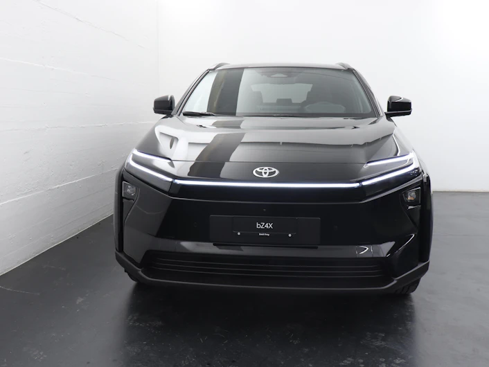 Fahrzeugbild TOYOTA BZ4X