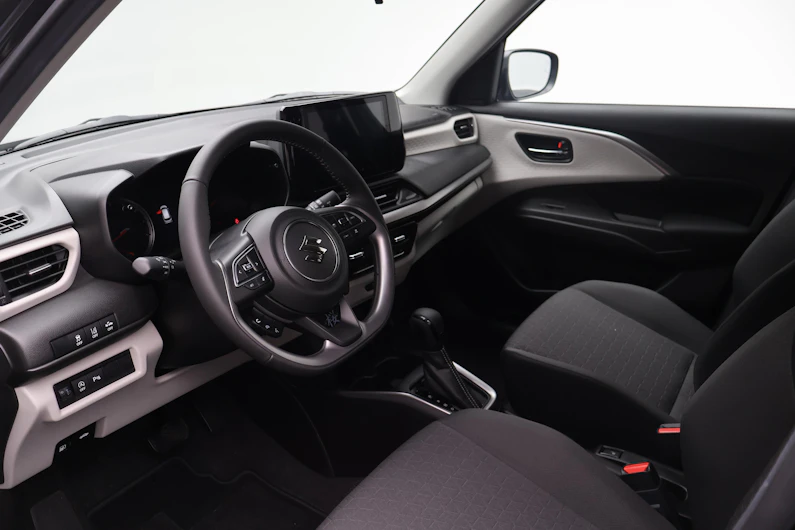 immagine del veicolo SUZUKI SWIFT