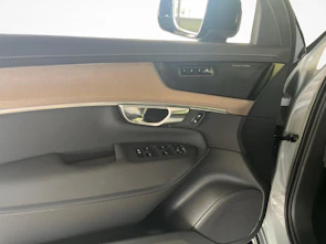 immagine del veicolo VOLVO XC90 2.0 B5 MH Plus Dark AWD