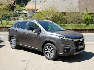 Suzuki S-Cross 1.4 T Sakura Top Hybrid 4x4