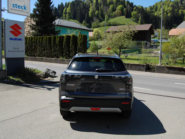 Suzuki S-Cross 1.4 T Sakura Top Hybrid 4x4