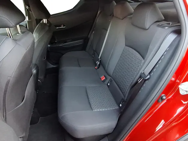 Toyota C-HR 1.8 VVTi HSD Trend