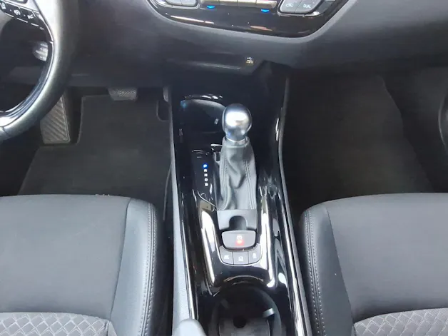 Toyota C-HR 1.8 VVTi HSD Trend