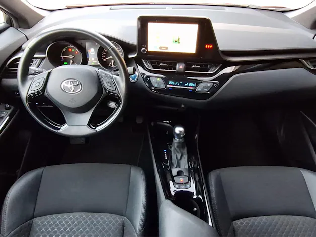 Toyota C-HR 1.8 VVTi HSD Trend