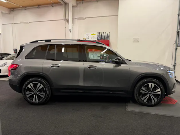 Mercedes-Benz GLB 220 d Progressive 4matic