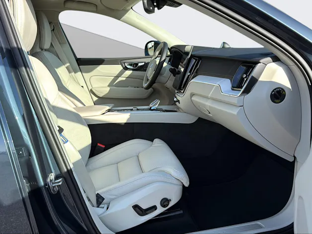 Volvo XC60 2.0 T8 TE Ultra Bright eAWD