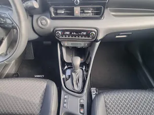 Toyota Yaris 1.5 VVT-i HSD Premium