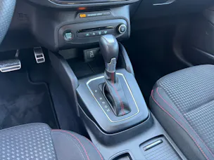 Ford Focus 1.0i EcoB Hybrid 125 ST-Line