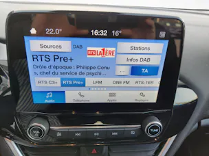 Ford Fiesta 1.0 EcoB Hybrid Titanium