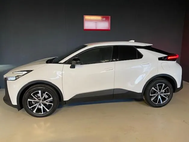 Toyota C-HR 2.0 PHEV Swiss Edition