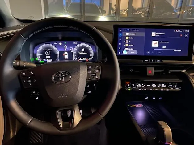 Toyota C-HR 2.0 PHEV Swiss Edition