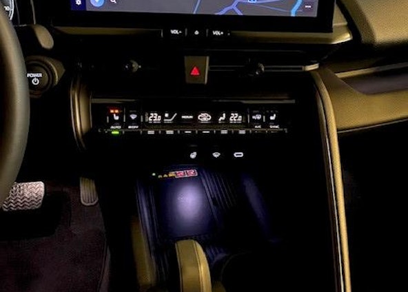 Vehicle image 13 Vehicle image 13