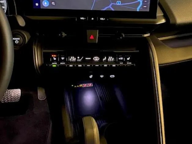 Toyota C-HR 2.0 PHEV Swiss Edition