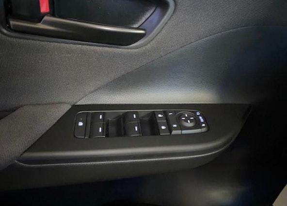 Vehicle image 16 Vehicle image 16