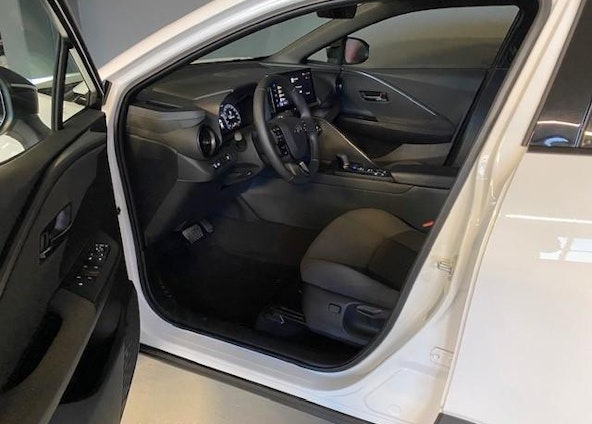 Vehicle image 8 Vehicle image 8