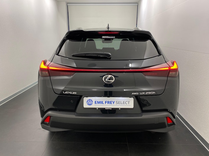 Vehicle image LEXUS UX