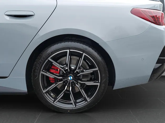 BMW i4 M60