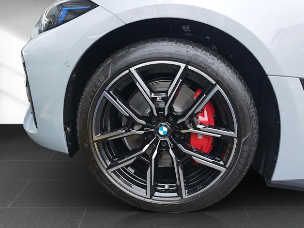BMW i4 M60