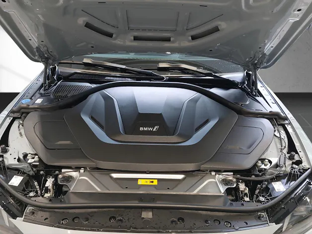 BMW i4 M60