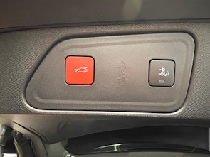 Vehicle image PEUGEOT 3008 1.5 BlueHDi GT