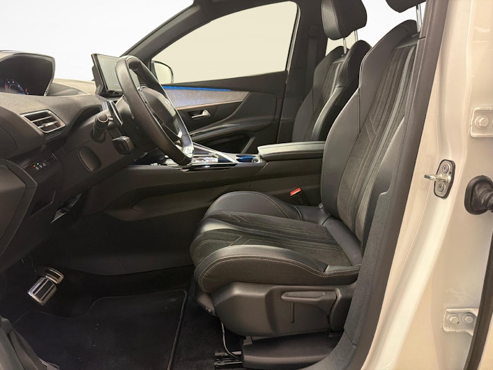 Vehicle image PEUGEOT 3008