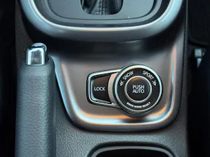Suzuki Vitara 1.4 T Sakura Top Hybrid 4x4