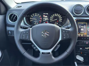 Suzuki Vitara 1.4 T Sakura Top Hybrid 4x4