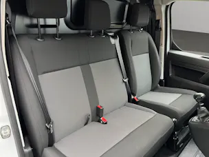 Opel Vivaro Cargo 1.5 D 120