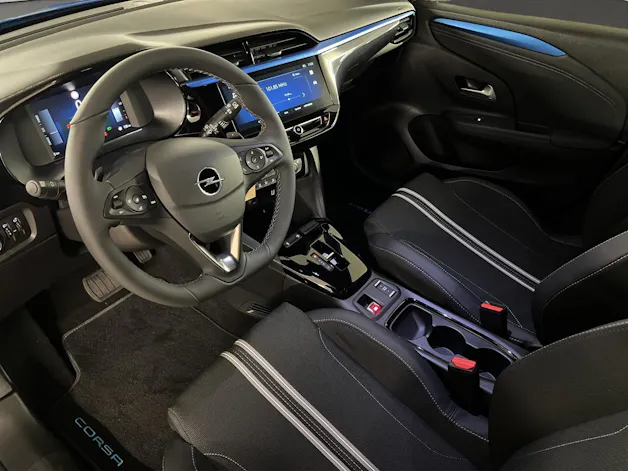 Opel Corsa 1.2 T Hybrid Sporthilfe