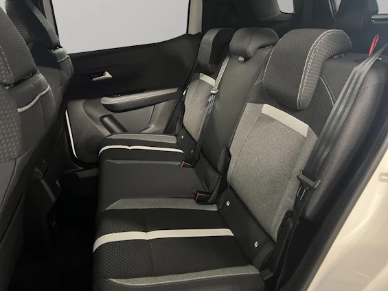 image du véhicule 10 image du véhicule 10