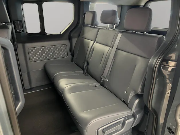 Kia PV5 Passenger 71.2 kWh Plus