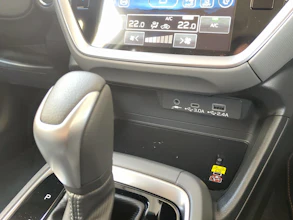 https://vehicle.imgix.net/4180134/d61fcef2-013a-424a-8ac7-c8ab5e4aecd5.jpg