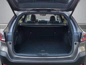 https://vehicle.imgix.net/4180160/c7701623-979e-43d2-a471-4bfa1e7d3a06.jpg