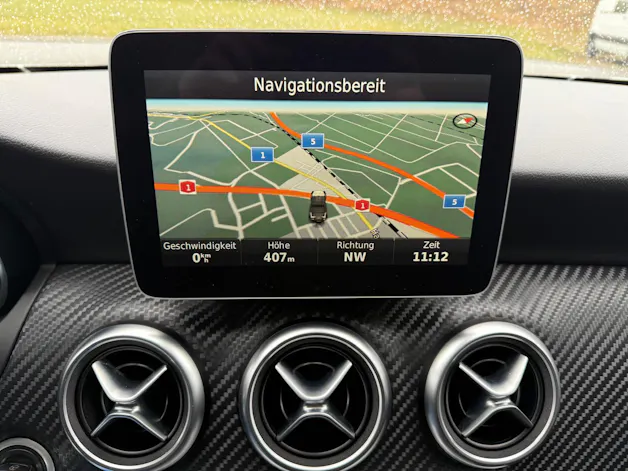Mercedes-Benz A 180 AMG Line