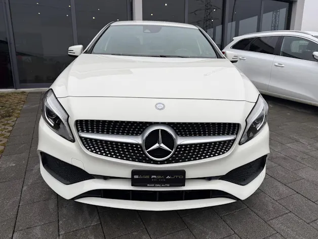 Mercedes-Benz A 180 AMG Line