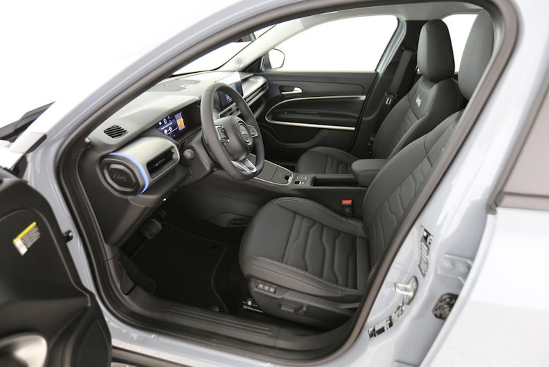 image du véhicule JEEP AVENGER