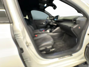 Fahrzeugbild PEUGEOT 208 1.2 PureTech 130 GT Pack