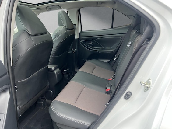 Vehicle image 10 Vehicle image 10