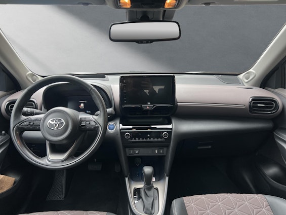 Vehicle image 3 Vehicle image 3