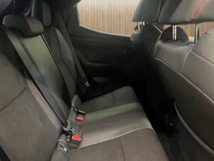 Toyota Yaris 1.5 VVT-i HSD GR Sport