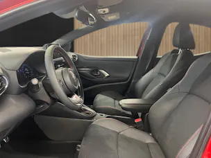Toyota Yaris 1.5 VVT-i HSD GR Sport