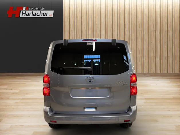 Toyota PROACE Verso L1 2.2 D Trend